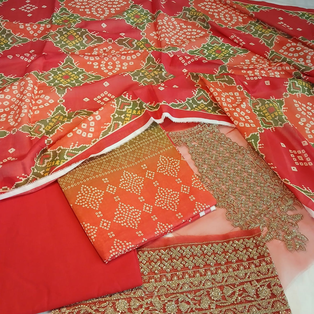 Motifz Chunri Digital Printed Lawn Suit – 3 Piece with Embroidered Neck & Daman Patch