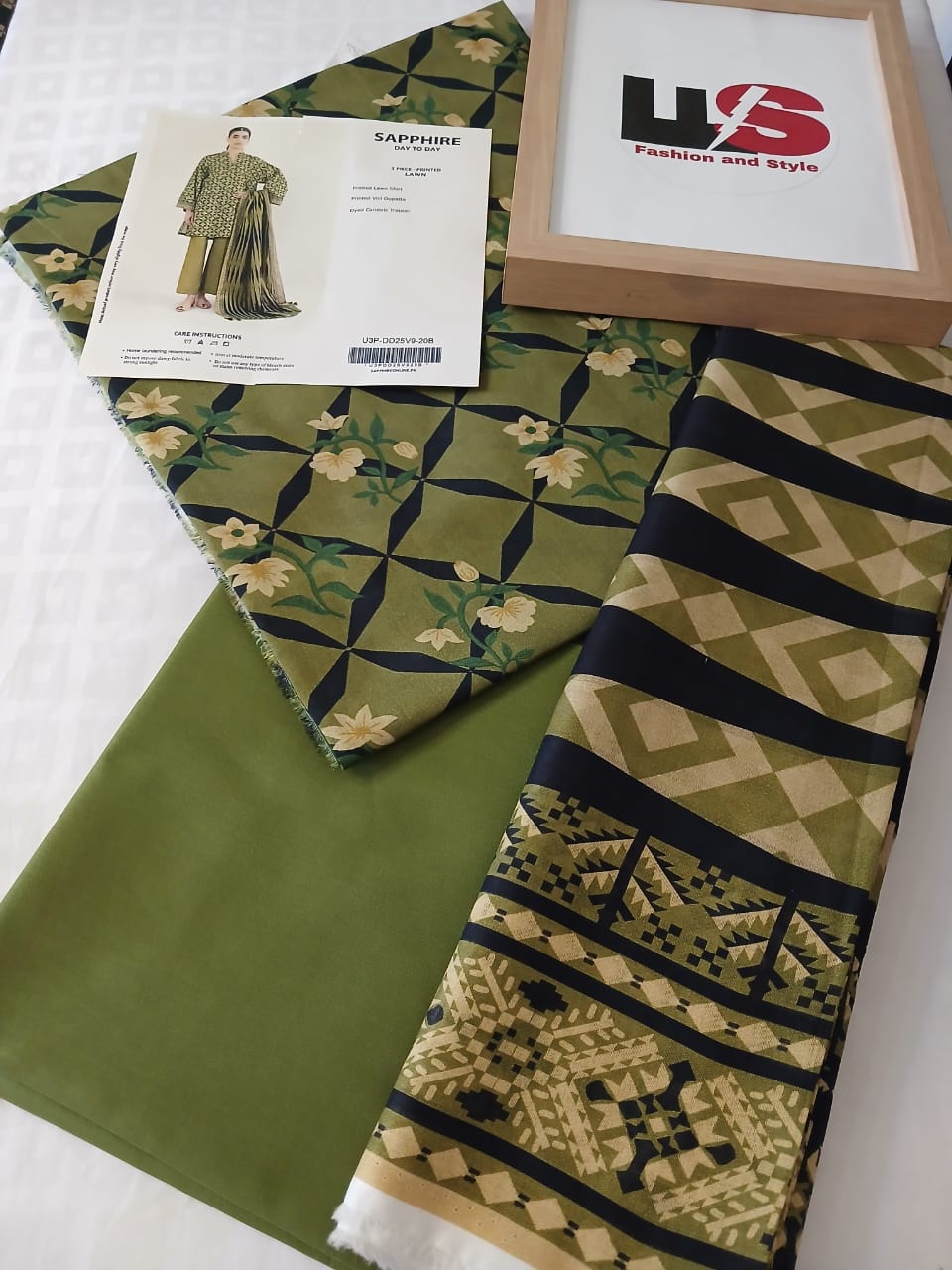 green lawn suit trouser fabric texture unstitched 3 piece suit