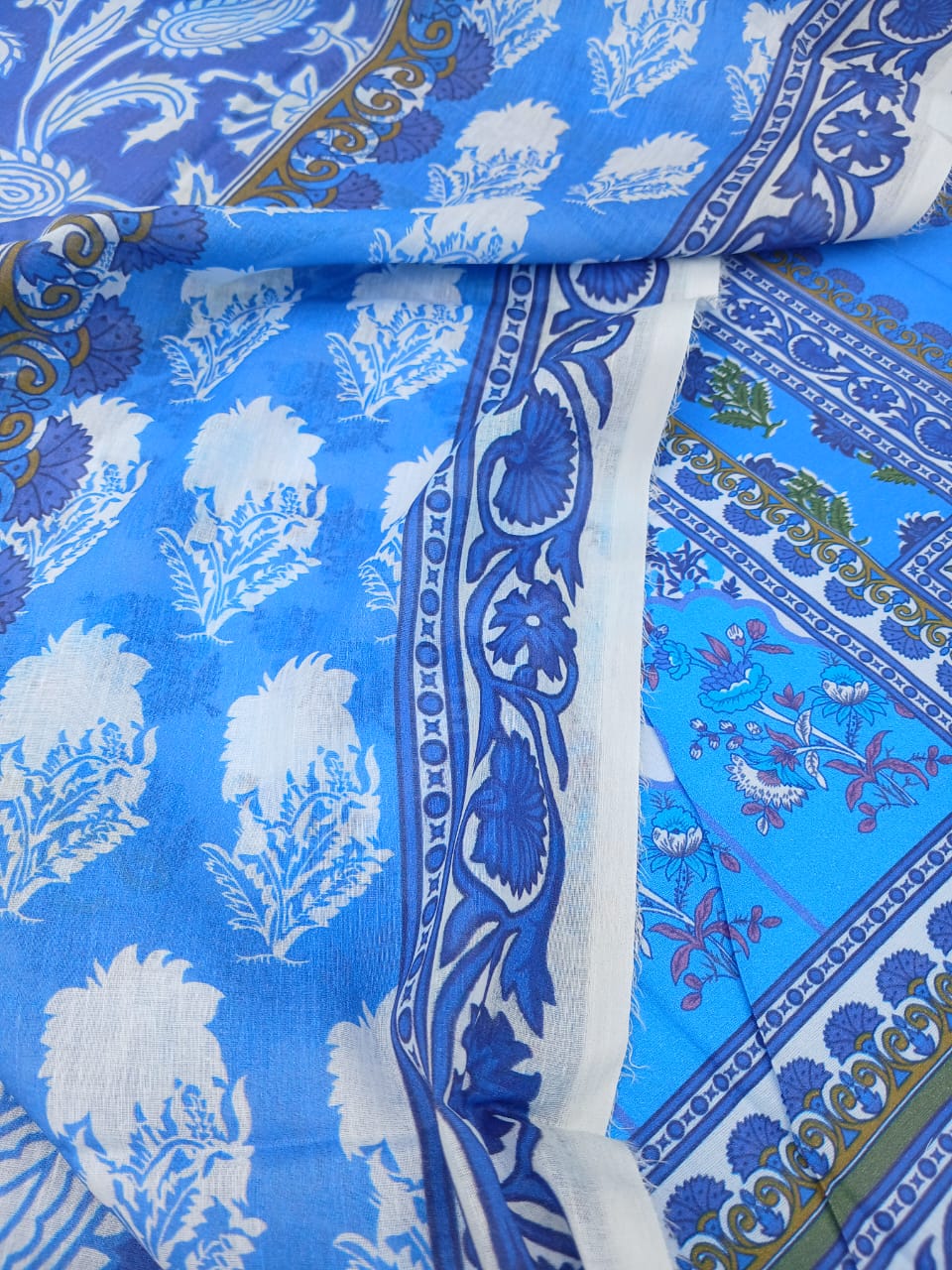 GulAhmed 3-Piece Blue & White Printed Lawn Suit with Lawn Dupatta | Aladeen Fabrics