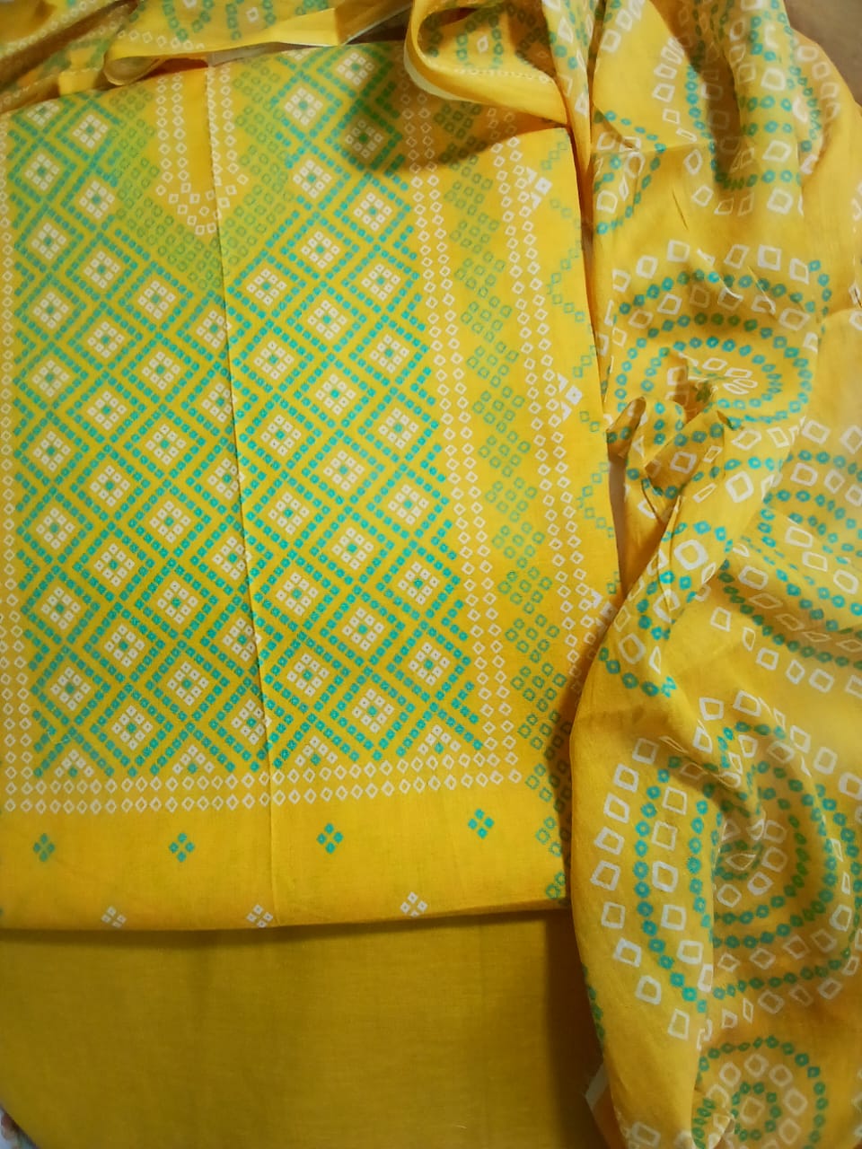 GulAhmed 3-Piece Yellow & Mustard Printed Summer Lawn Suit with Lawn Dupatta | Aladeen Fabrics