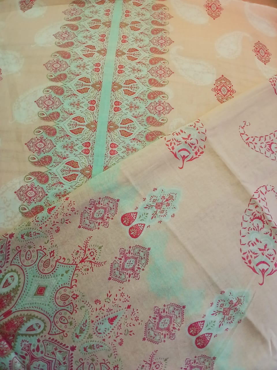 GulAhmed 3-Piece Peach & Pink Printed Summer Lawn Suit with Lawn Dupatta | Aladeen Fabrics