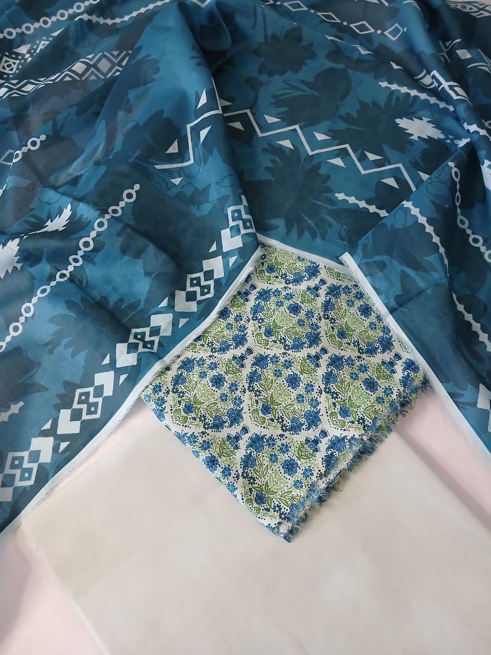 sapphire teal floral lawn suit styled cool summer outfit women