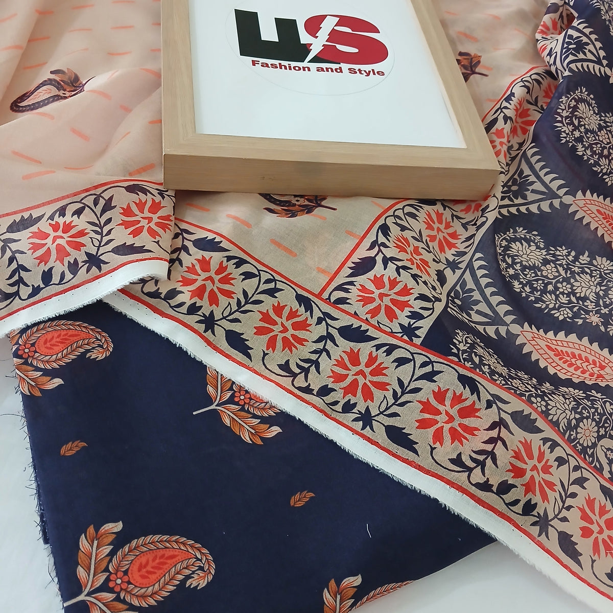 Elegant lawn 3 piece suit with voile dupatta full set